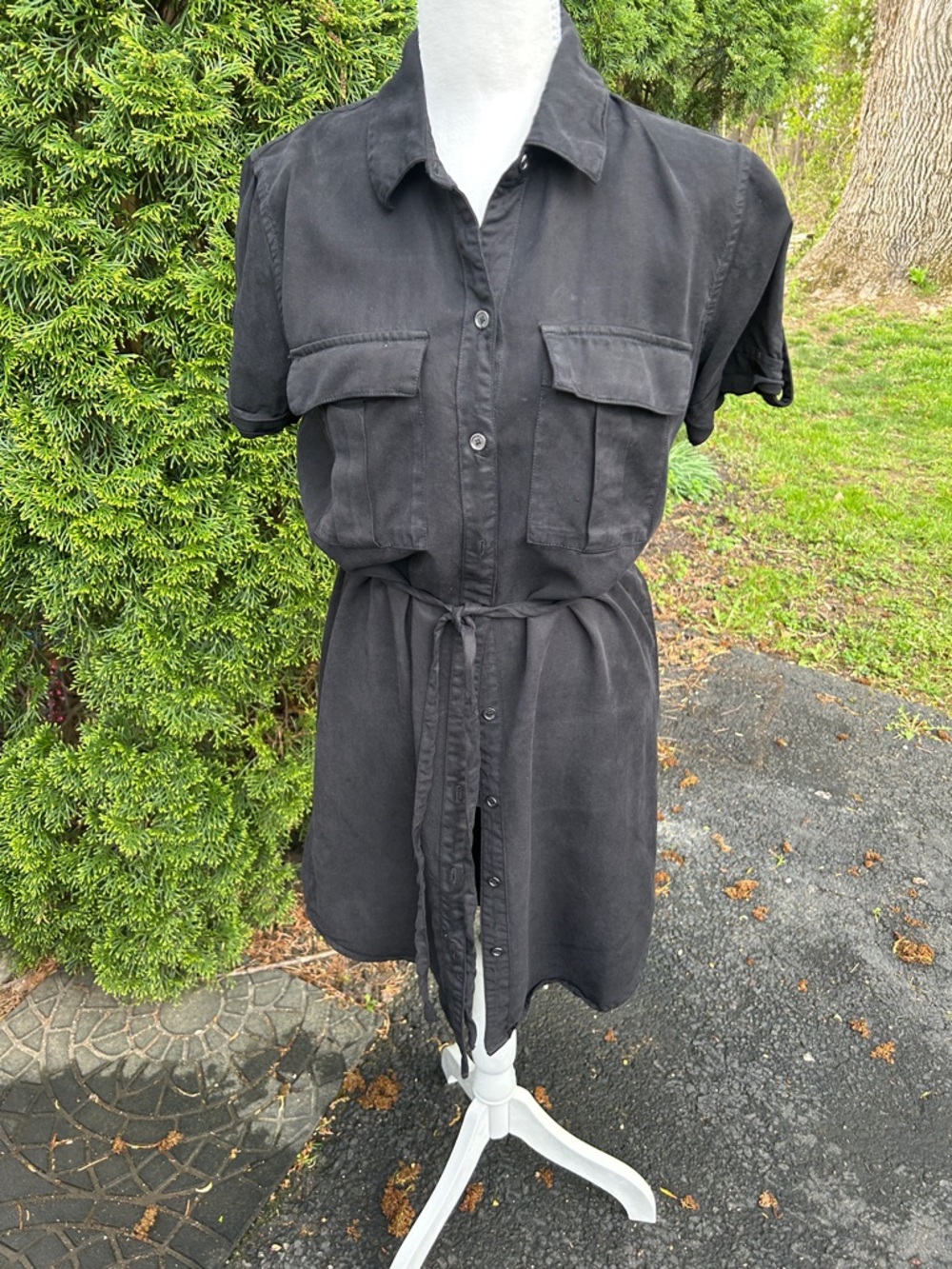 Vince Camuto Black Short Sleeve Tie-Waist Shirt Dress